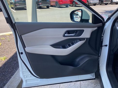 Certified 2023 Nissan Rogue SV w/ SV Premium B Package AWD/4WD image 23