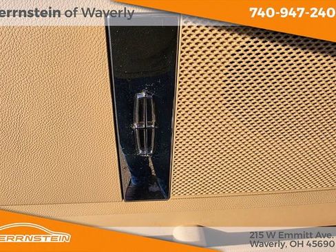 Used 2010 Lincoln Navigator L 4WD image 17