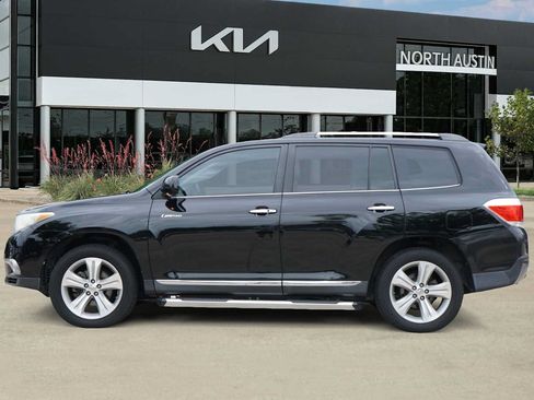 Used 2013 Toyota Highlander Limited FWD image 3