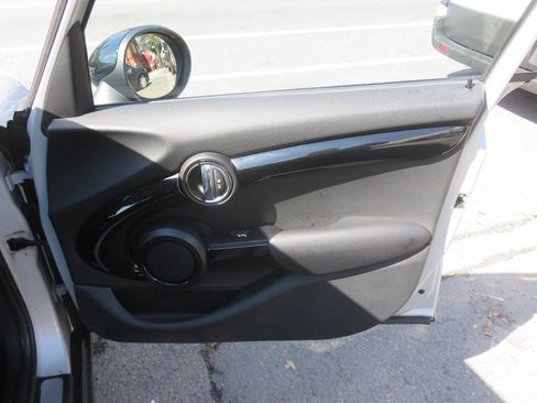 Used 2018 MINI Cooper S FWD image 27