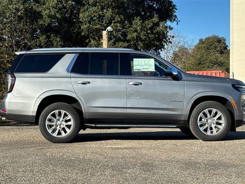 New 2026 Chevrolet Tahoe Premier image 3