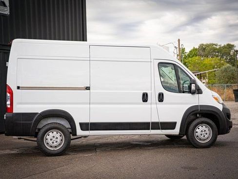 Used 2023 RAM ProMaster 2500 w/ Convenience Group image 7