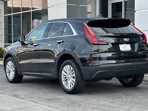Certified 2024 Cadillac XT4 Luxury image 7
