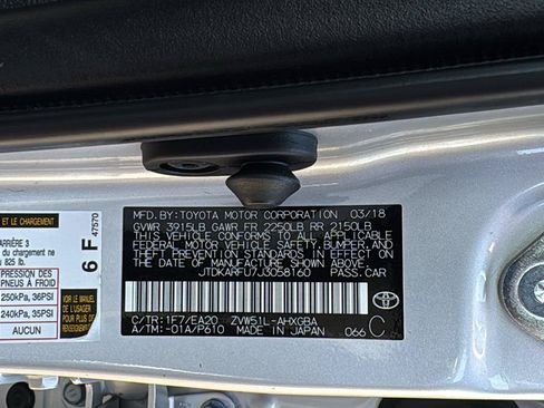 Used 2018 Toyota Prius Four w/ Advanced Technology Package FWD image 24