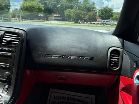 Used 2010 Chevrolet Corvette Coupe w/ Preferred Equipment Group RWD image 25