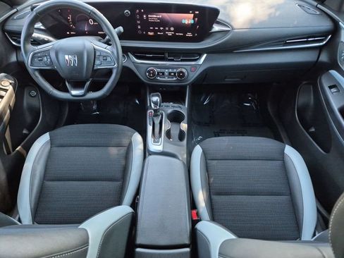 Used 2024 Buick Envista Preferred w/ Convenience I Package FWD image 28