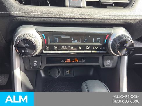 Used 2025 Toyota RAV4 XLE w/ Convenience Package FWD image 24