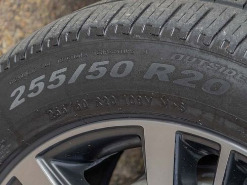 Used 2016 Ford Explorer Platinum image 9