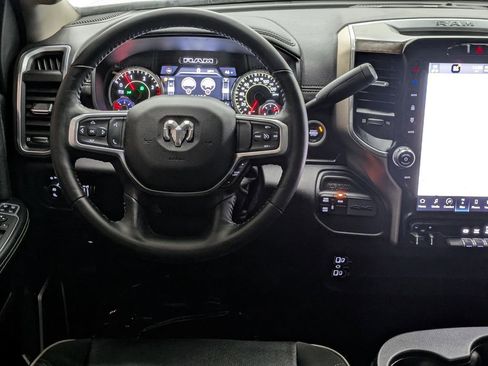 Used 2024 RAM 2500 Laramie AWD/4WD image 6