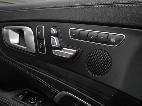 Used 2018 Mercedes-Benz SL 550 image 30