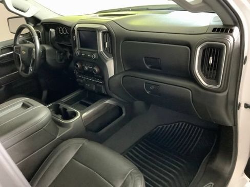 Used 2020 Chevrolet Silverado 1500 LTZ w/ LTZ Plus Package AWD/4WD image 32