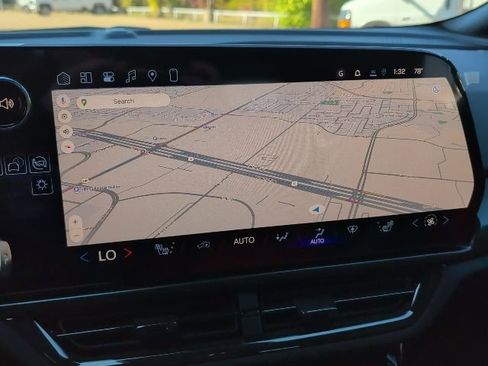 New 2026 Chevrolet Equinox EV RS image 24