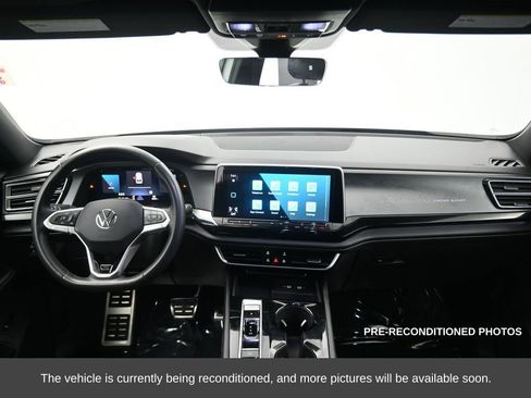 Used 2024 Volkswagen Atlas Cross Sport SEL Premium R-Line image 15