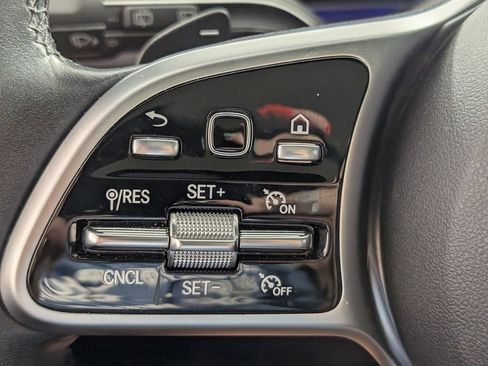 Used 2022 Mercedes-Benz GLE 450 4MATIC image 17