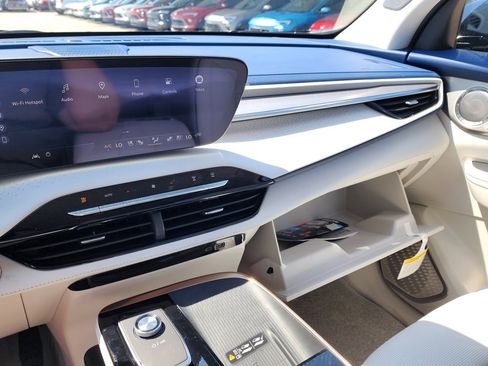 New 2026 Buick Enclave Avenir w/ Super Cruise Package image 36