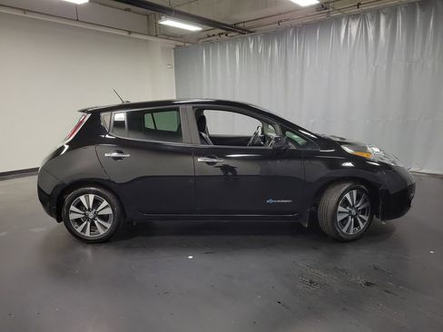 Used 2016 Nissan Leaf SL FWD image 9