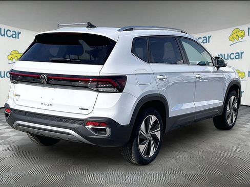 New 2026 Volkswagen Taos SE AWD/4WD image 7