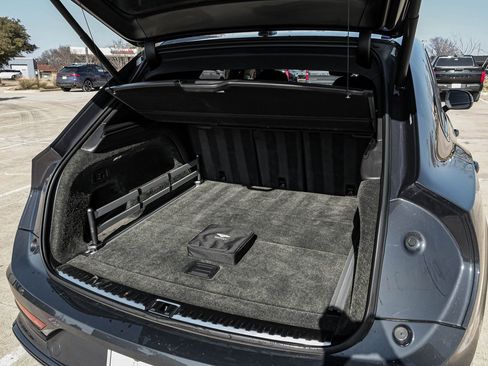 Used 2021 Bentley Bentayga Speed image 69