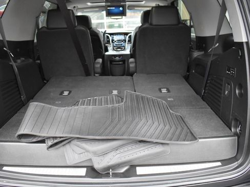 Used 2017 Cadillac Escalade Luxury image 58