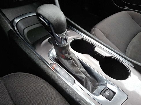 Used 2023 Chevrolet Malibu LT image 18