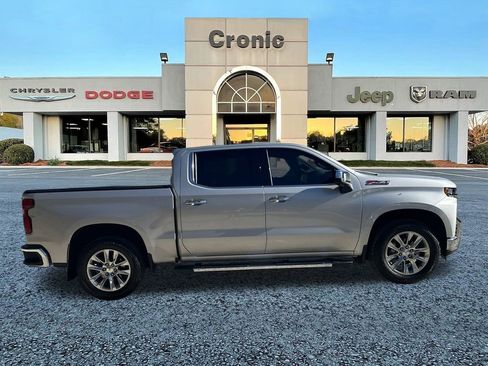 Used 2022 Chevrolet Silverado 1500 LTZ image 2