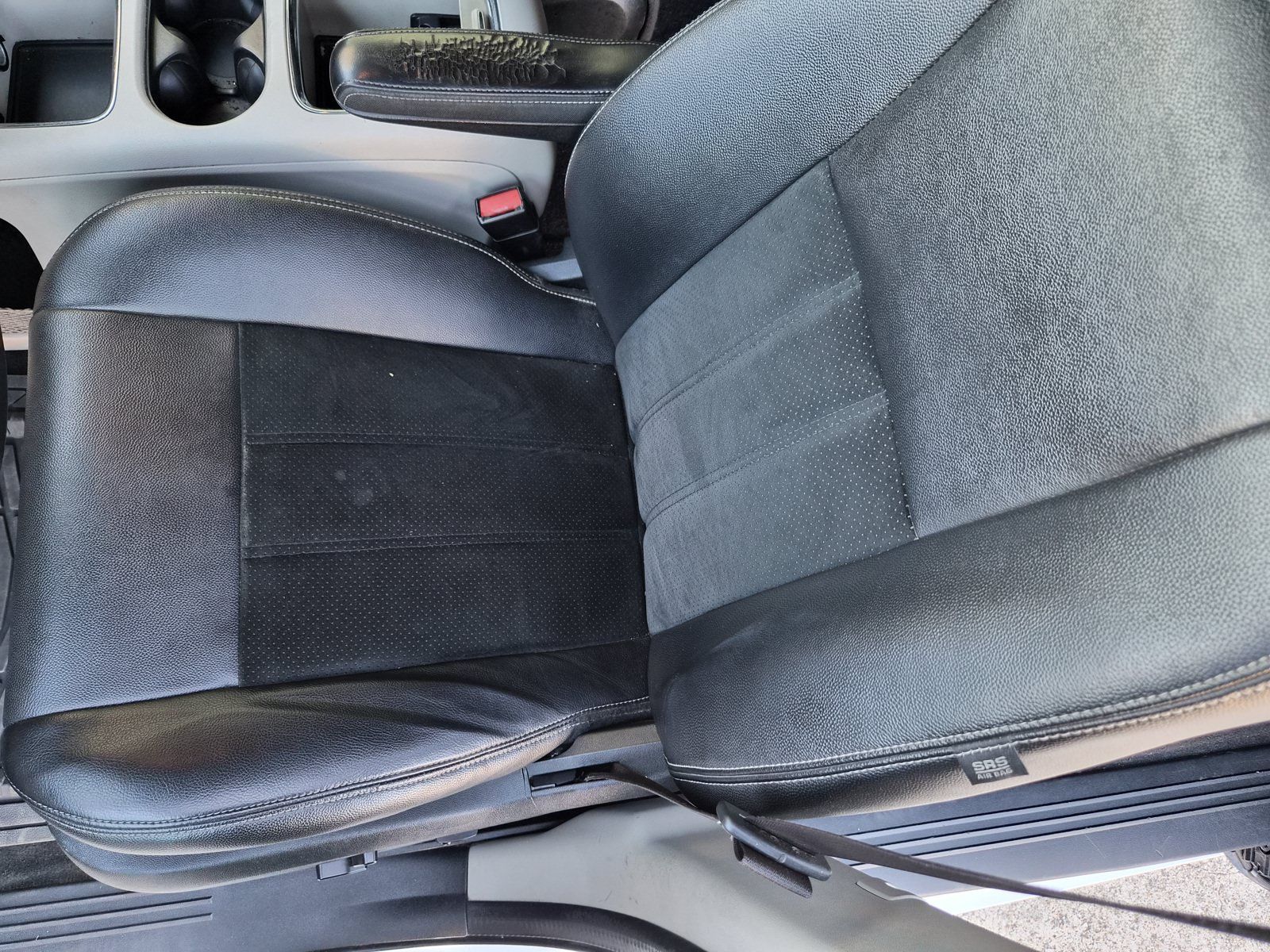Used 2017 Dodge Grand Caravan SXT FWD image 15