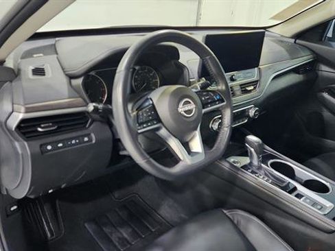Used 2024 Nissan Altima 2.5 SL image 11