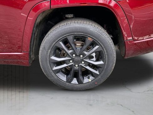 New 2026 Jeep Grand Cherokee L Limited AWD/4WD image 37