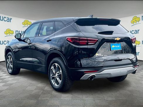 Used 2023 Chevrolet Blazer LT image 4