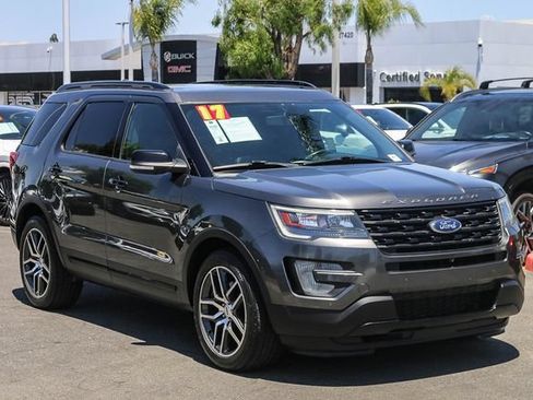Used 2017 Ford Explorer Sport w/ Equipment Group 401A AWD/4WD image 4
