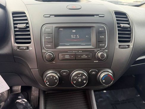 Used 2016 Kia Forte LX w/ LX Popular Plus Package FWD image 28