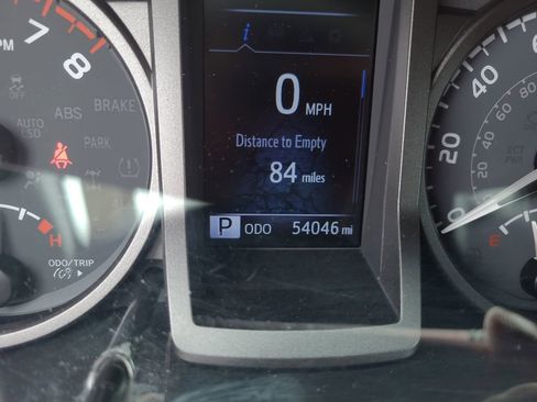 Used 2021 Toyota Tacoma TRD Off-Road image 29