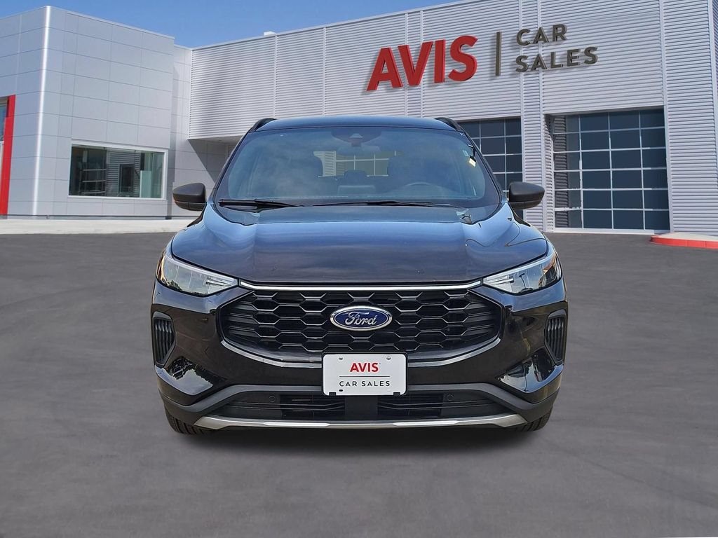 Used 2025 Ford Escape ST-Line AWD/4WD image 2