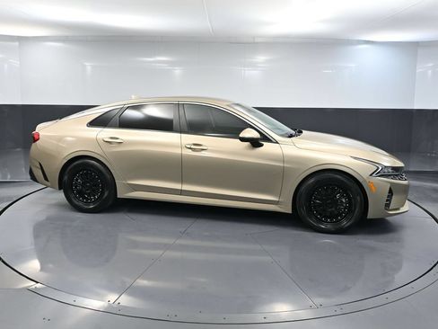Used 2021 Kia K5 LXS AWD/4WD image 4