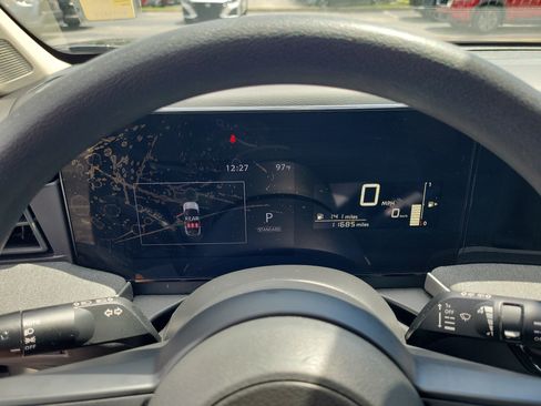 Certified 2025 Nissan Kicks SV FWD image 18