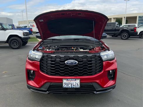 Used 2026 Ford Explorer ST-Line w/ ST-Line Street Pack RWD image 11