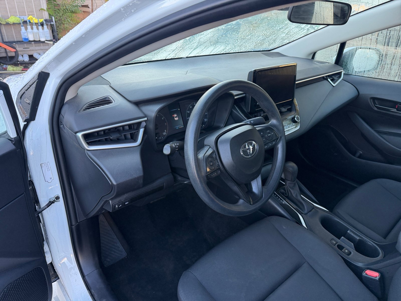 Used 2023 Toyota Corolla LE FWD image 18