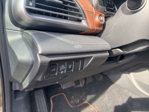 Used 2022 Subaru Outback Touring XT w/ Popular Package #2 image 20