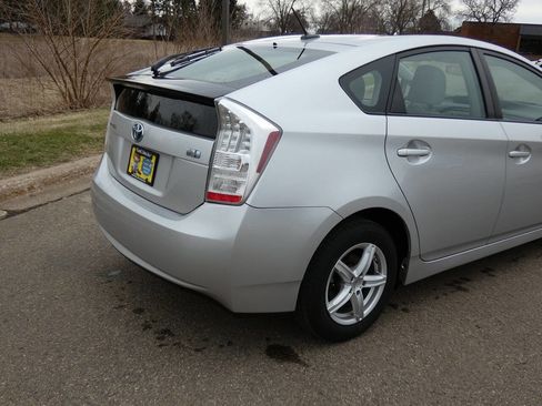 Used 2010 Toyota Prius Two image 2