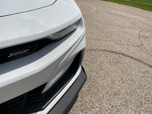 Used 2023 Chevrolet Camaro SS RWD image 17