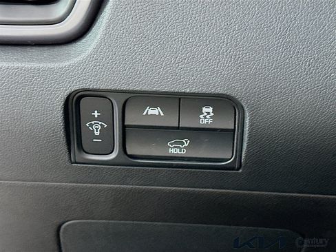Certified 2023 Kia Sorento EX AWD/4WD image 10
