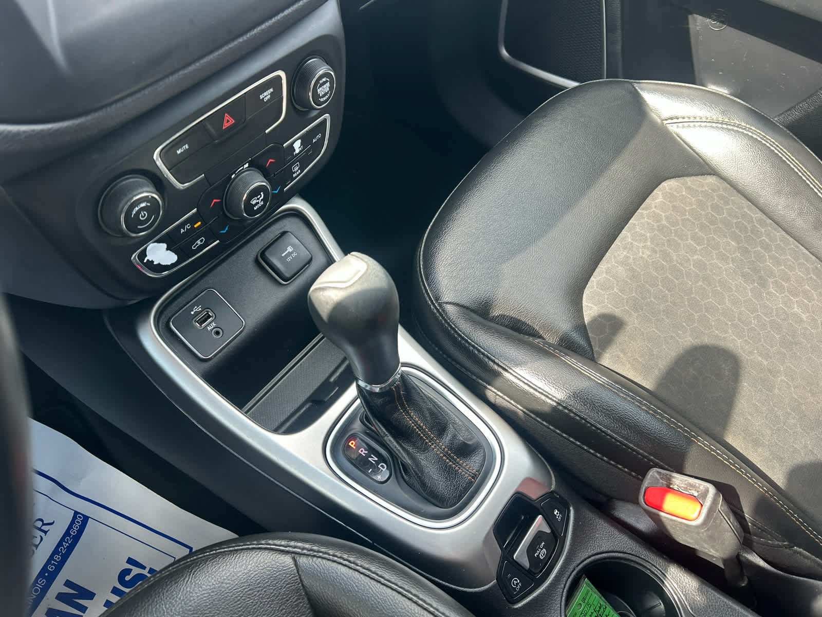 Used 2018 Jeep Compass Latitude w/ Popular Equipment Group FWD image 28