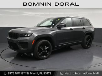 Used 2023 Jeep Grand Cherokee Altitude AWD/4WD video 1