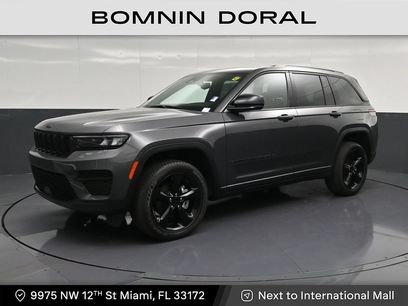 Used 2023 Jeep Grand Cherokee Altitude