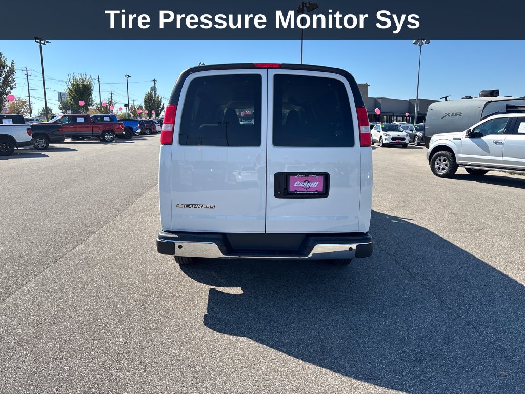 Used 2025 Chevrolet Express 3500 LT w/ LT Preferred Equipment Group RWD image 5