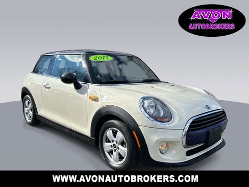 Used 2017 MINI Cooper 2-Door Hardtop image 1