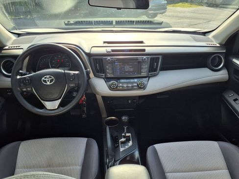Used 2013 Toyota RAV4 XLE FWD image 3