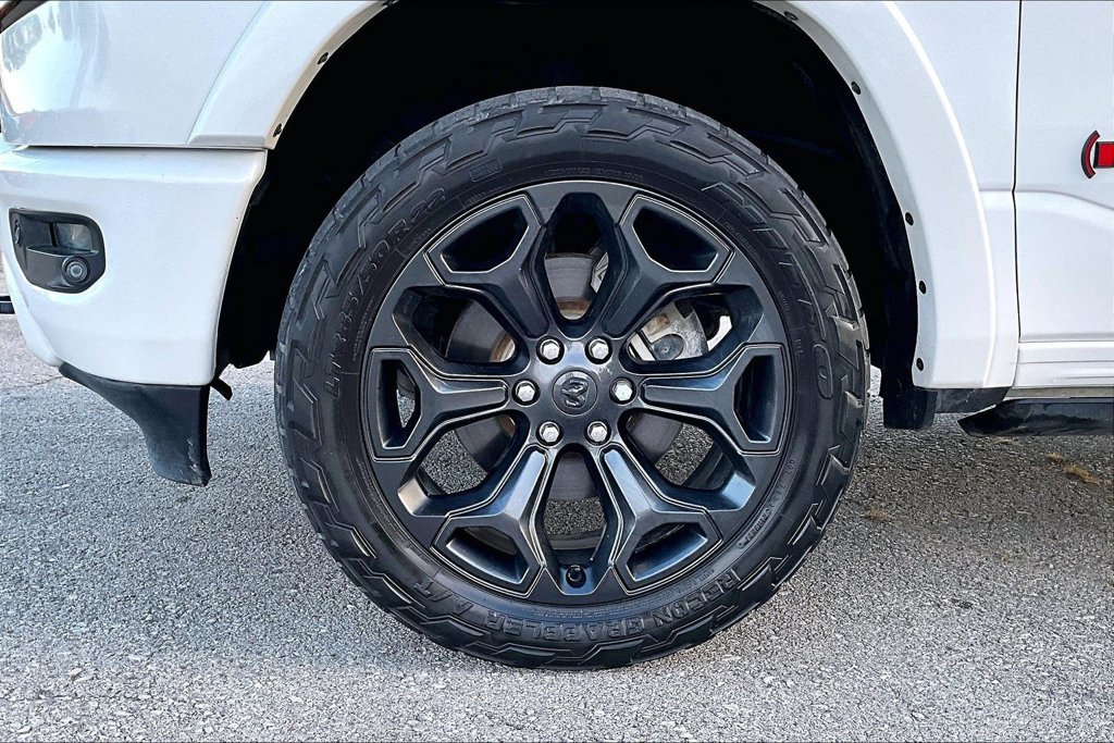 Used 2022 RAM 1500 Limited AWD/4WD image 11