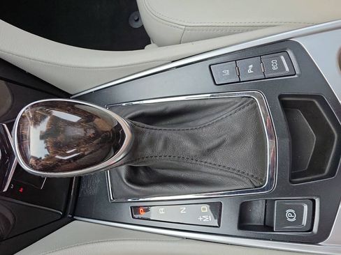 Used 2013 Cadillac SRX Luxury w/ Driver Awareness Package FWD image 16