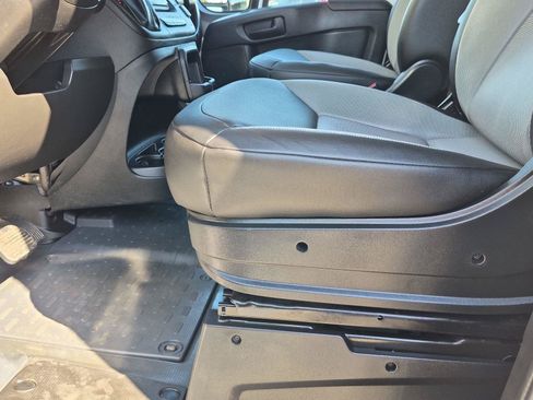 Used 2026 RAM ProMaster 2500 w/ Convenience Group FWD image 13